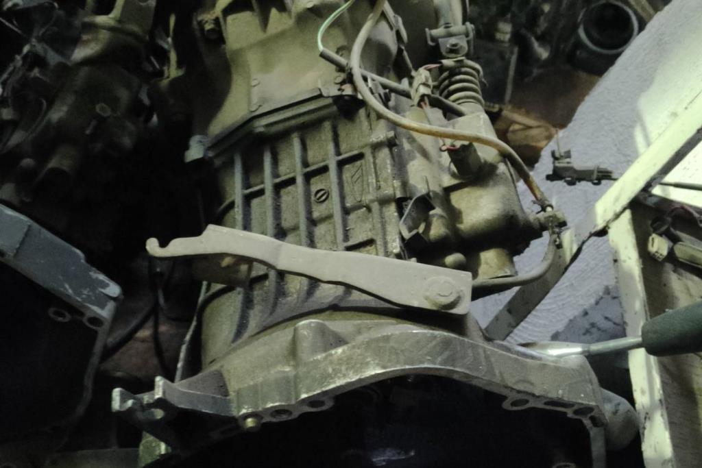  Gear Box Mitsubishi L200