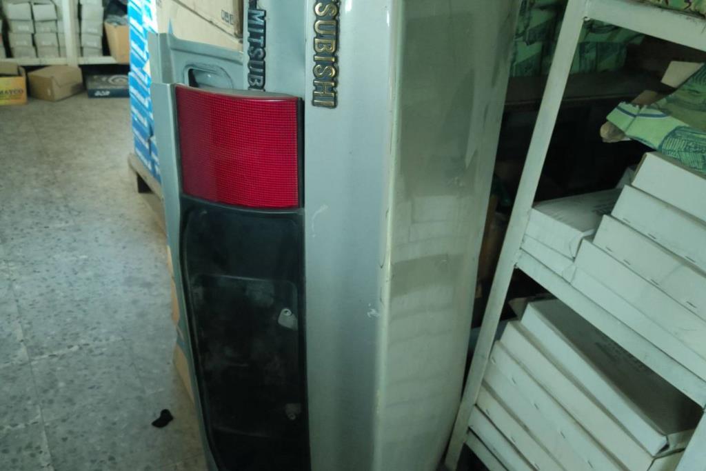 Body  Trunk Mitsubishi Lancer