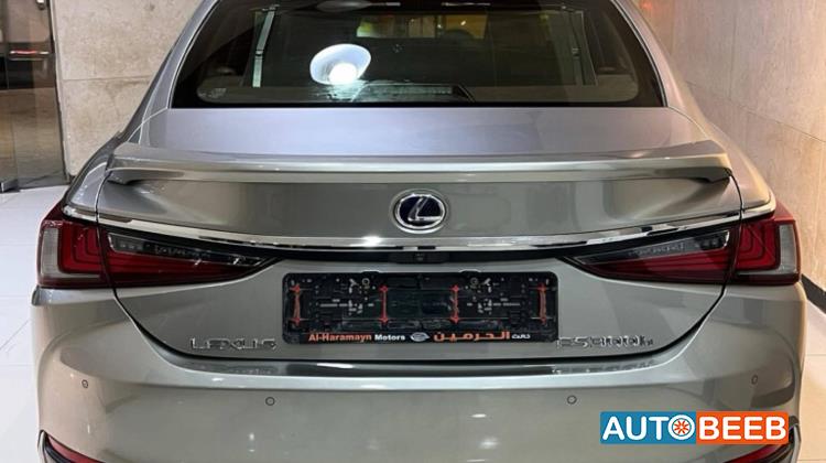 لكزس ES300 2019