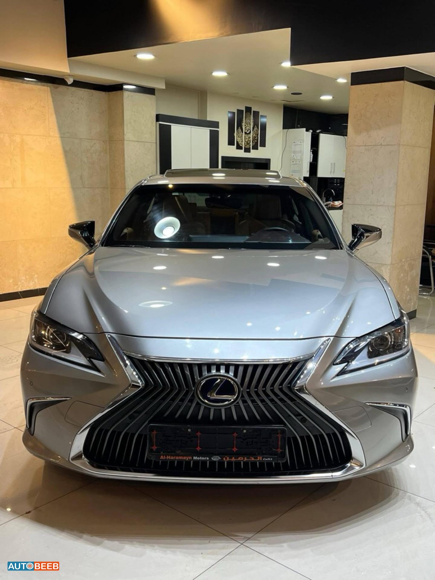 لكزس ES300 2019