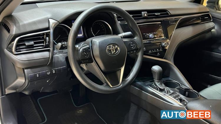 Toyota Camry 2020