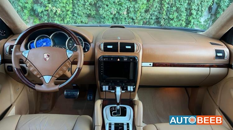 بورش كايين 2004