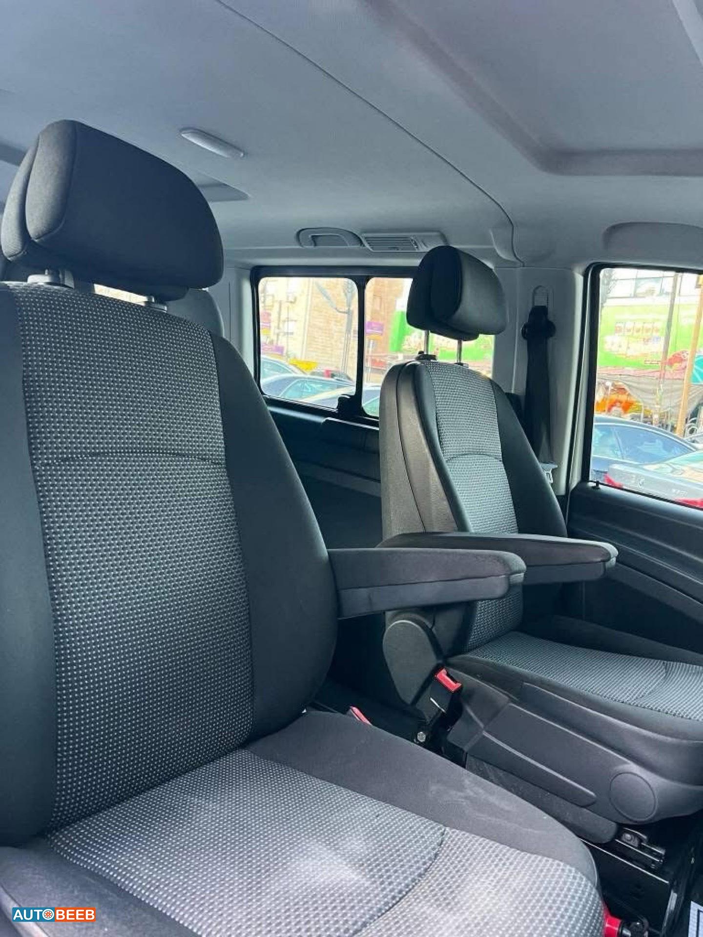 Minibus Mercedes Benz 2013