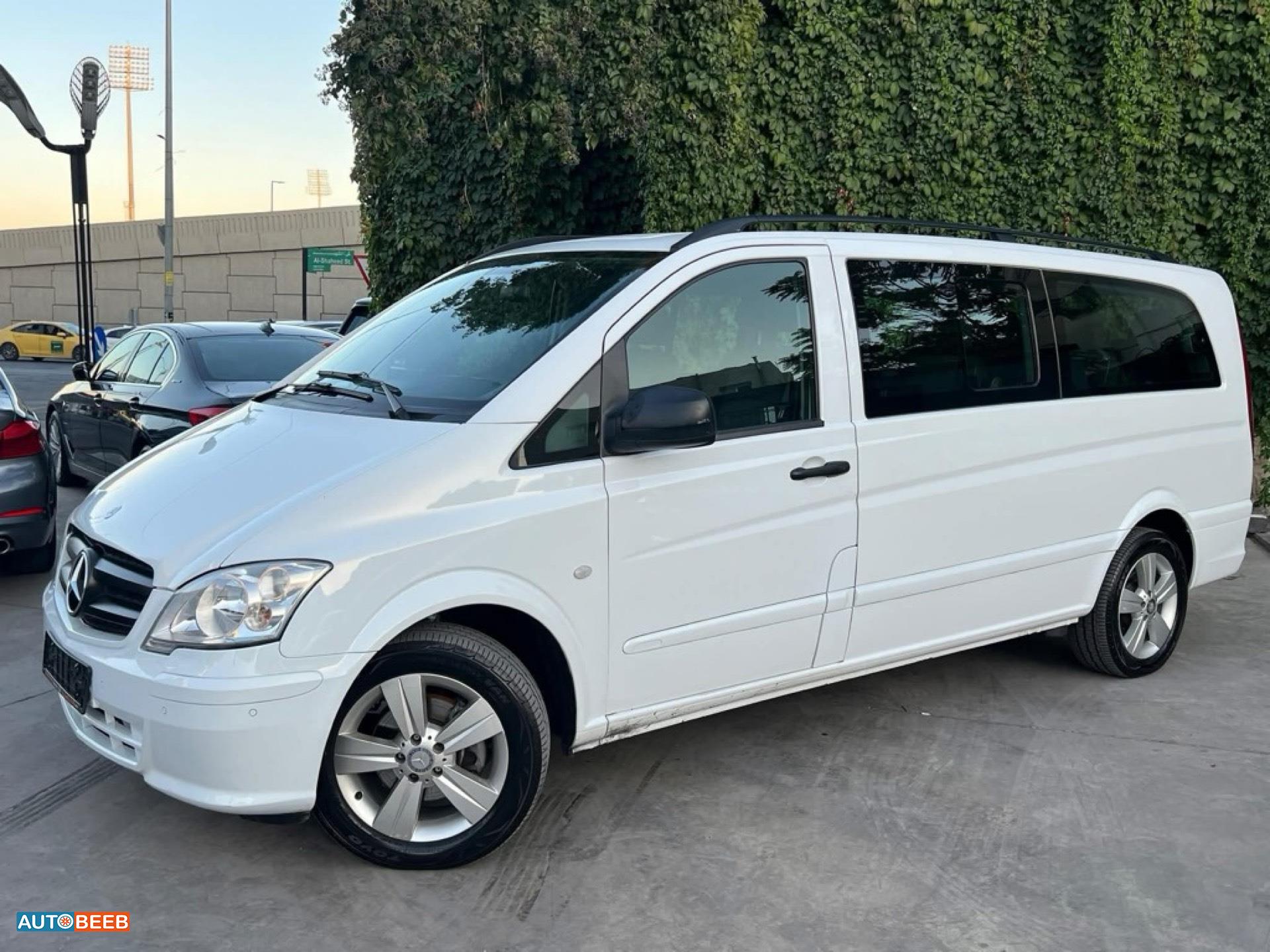Minibus Mercedes Benz 2013