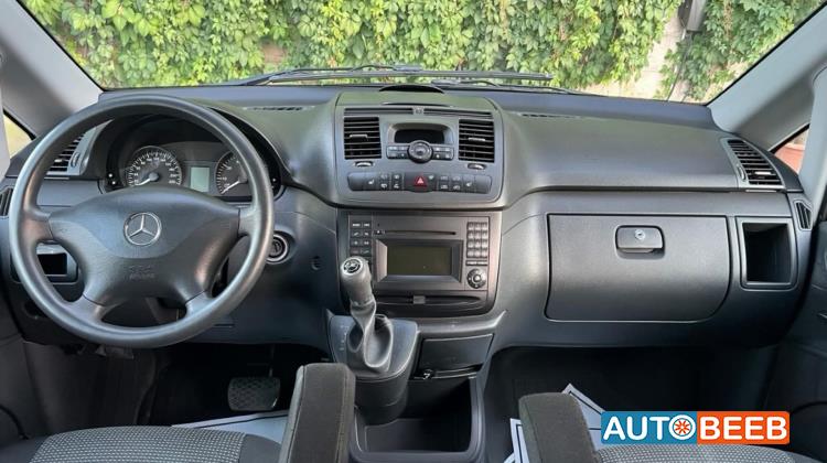 Minibus Mercedes Benz 2013