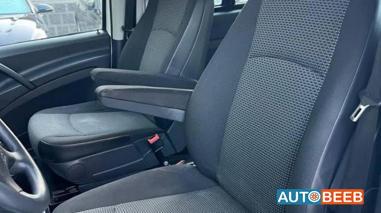 Minibus Mercedes Benz 2013