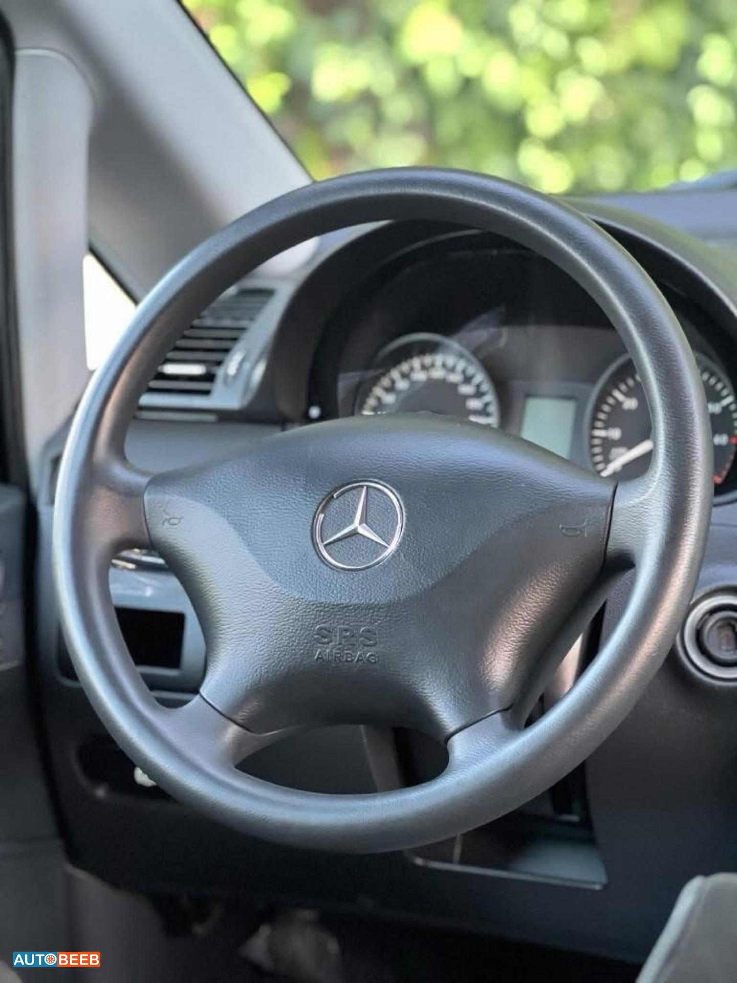 Minibus Mercedes Benz 2013