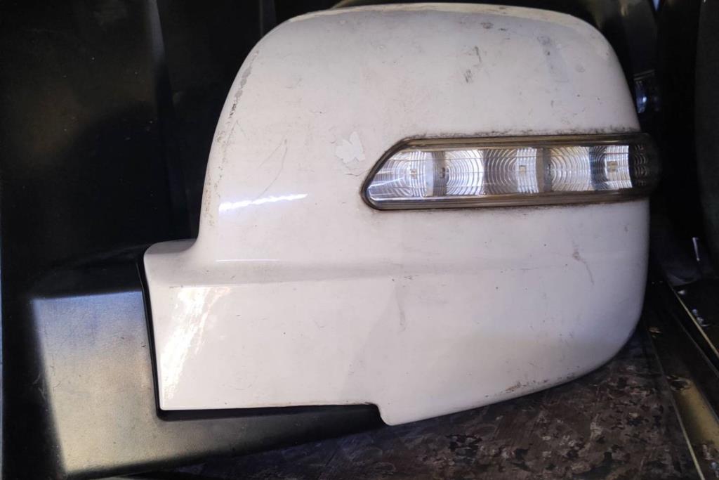 مرآة جانبية يمين شمال هيونداي اتش1 جراند 2015 2016 2017 2018 2019 2020