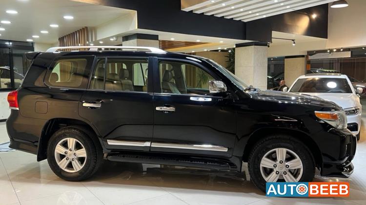 Toyota Land Cruiser 2014