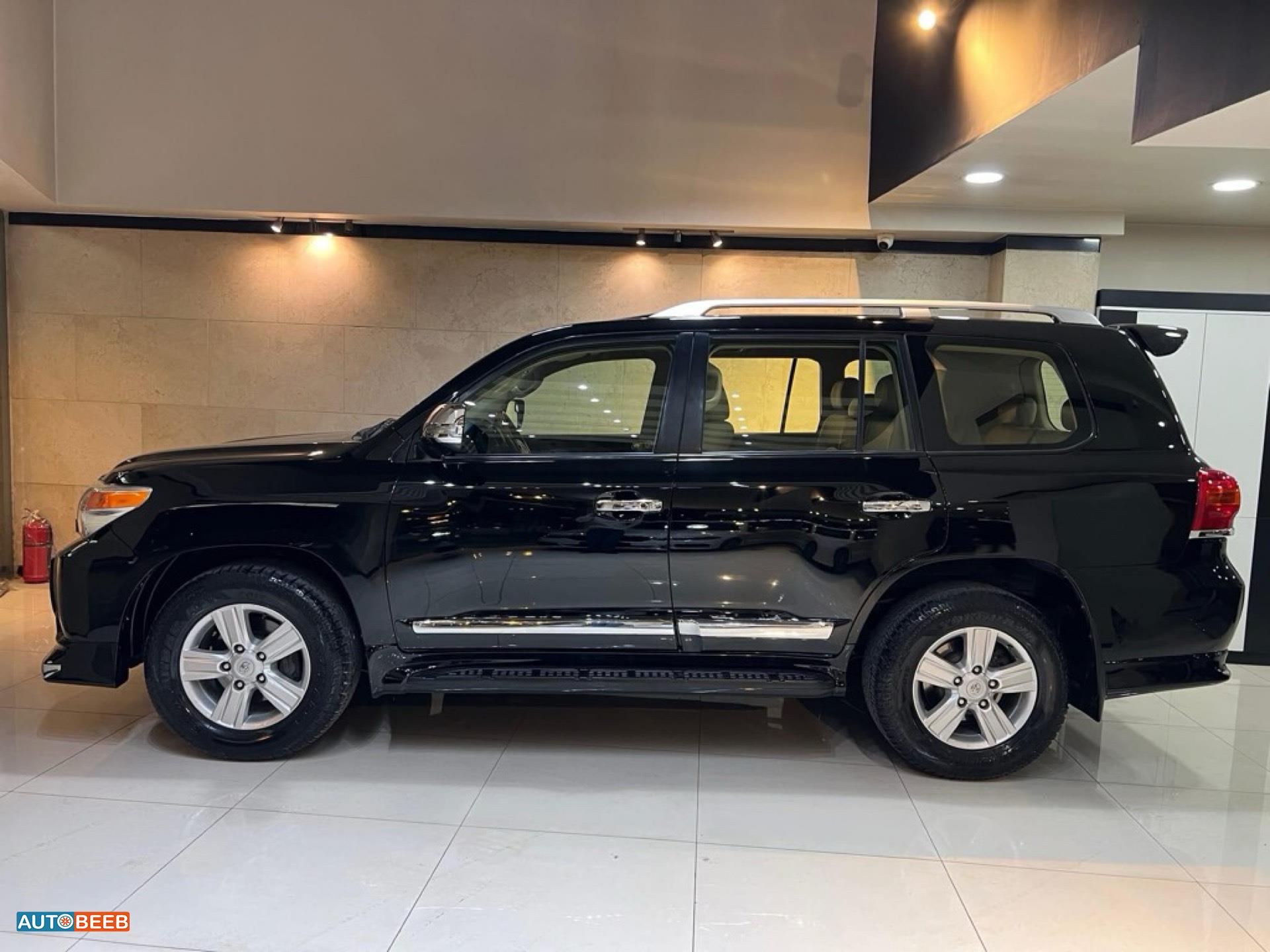 Toyota Land Cruiser 2014