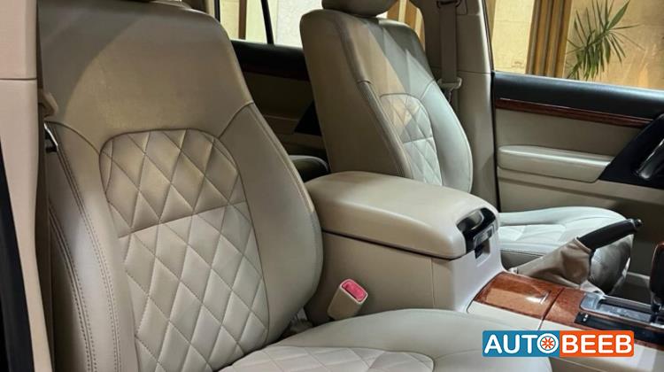 Toyota Land Cruiser 2014