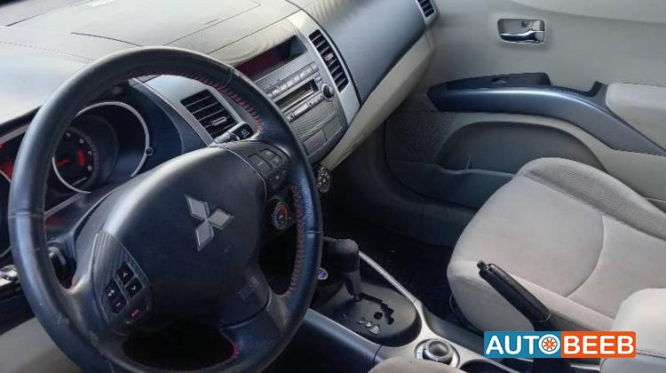 Mitsubishi Outlander 2008