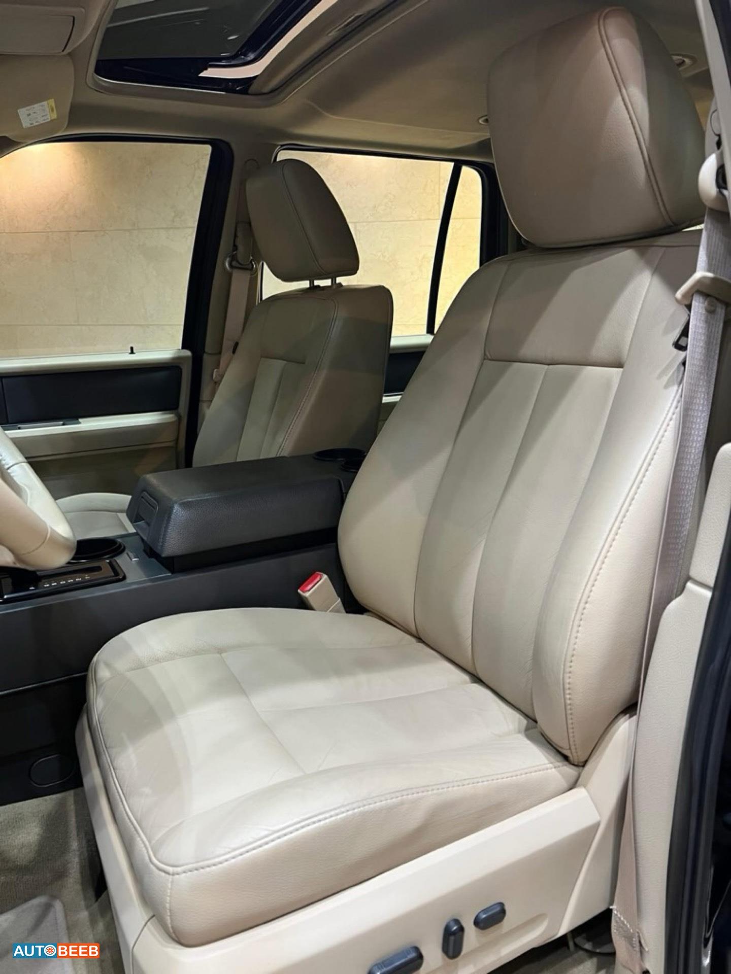 Ford Expedition 2012