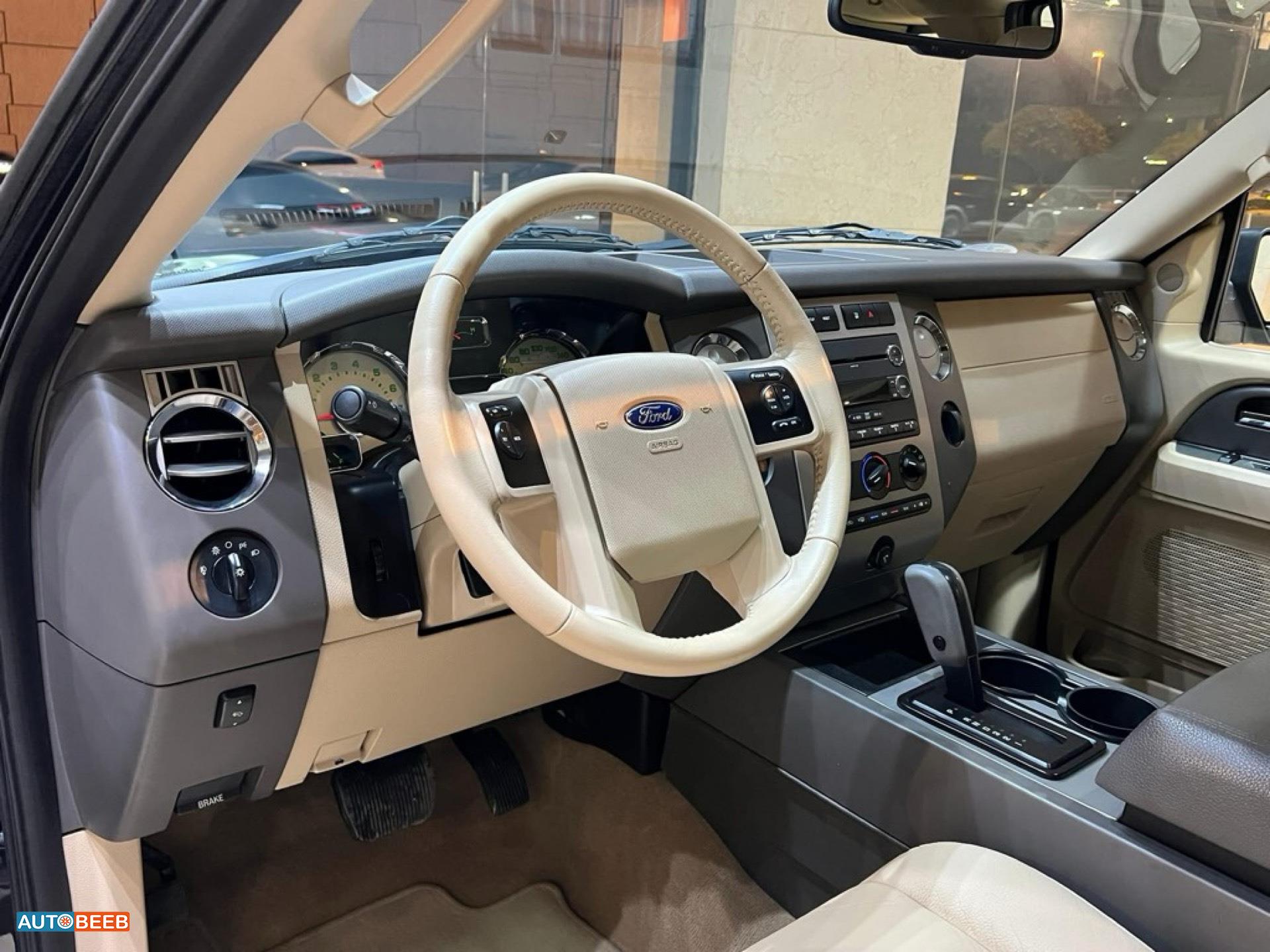 Ford Expedition 2012