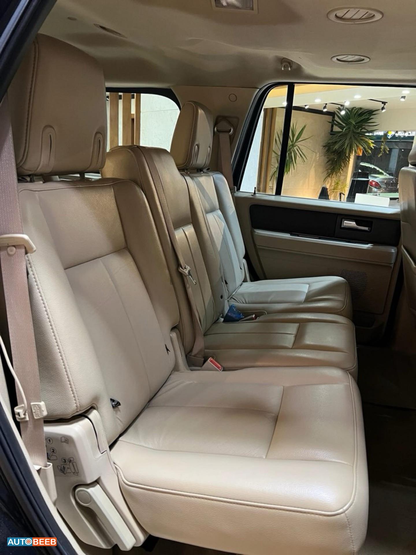 Ford Expedition 2012