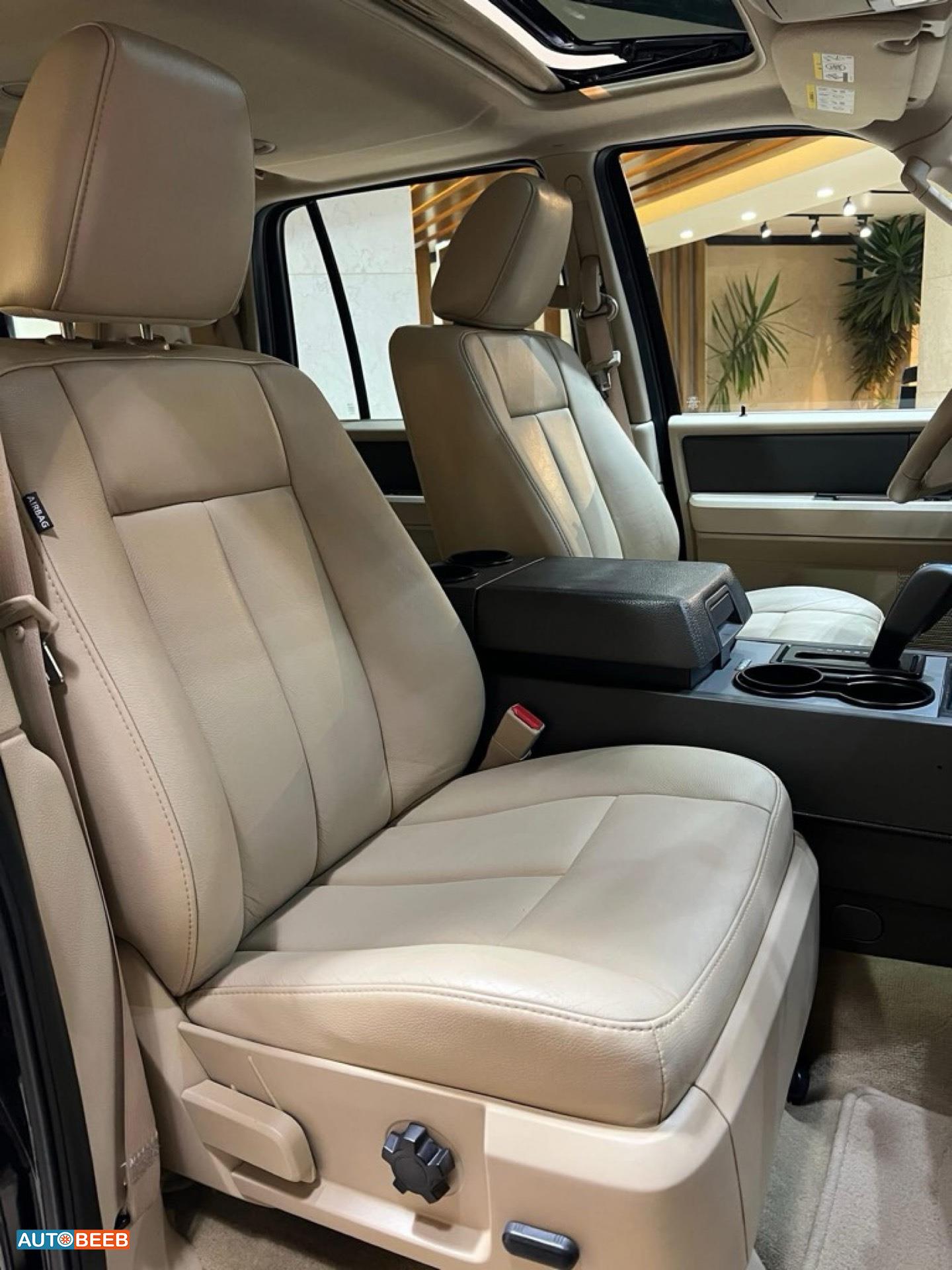 Ford Expedition 2012