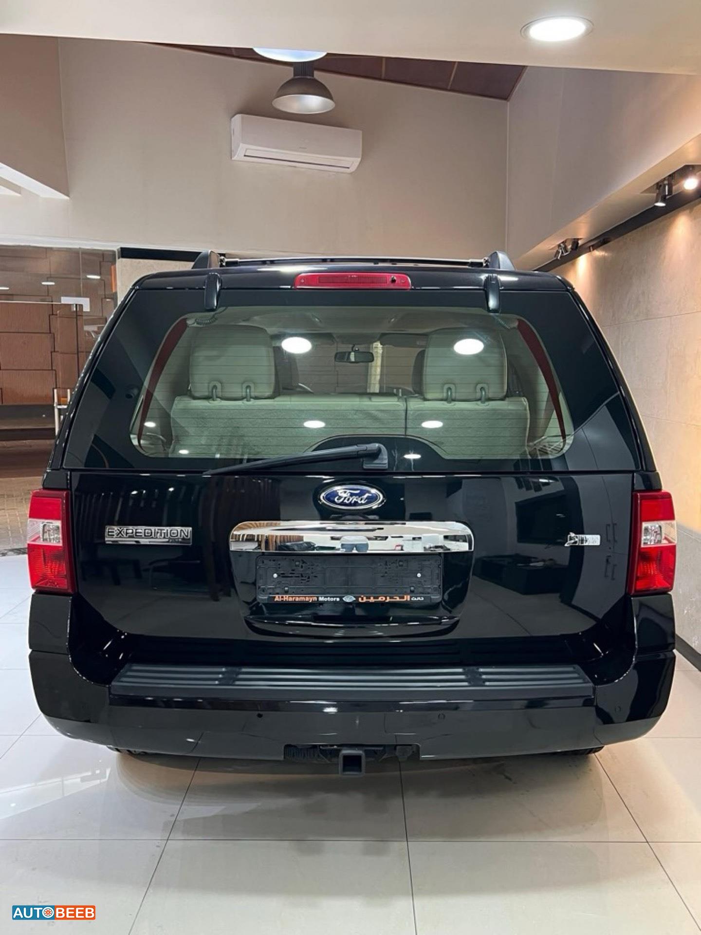 Ford Expedition 2012