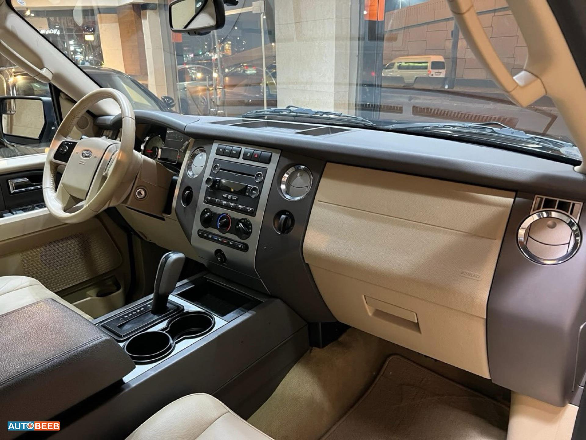 Ford Expedition 2012