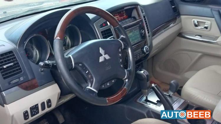 Mitsubishi Pajero 2016