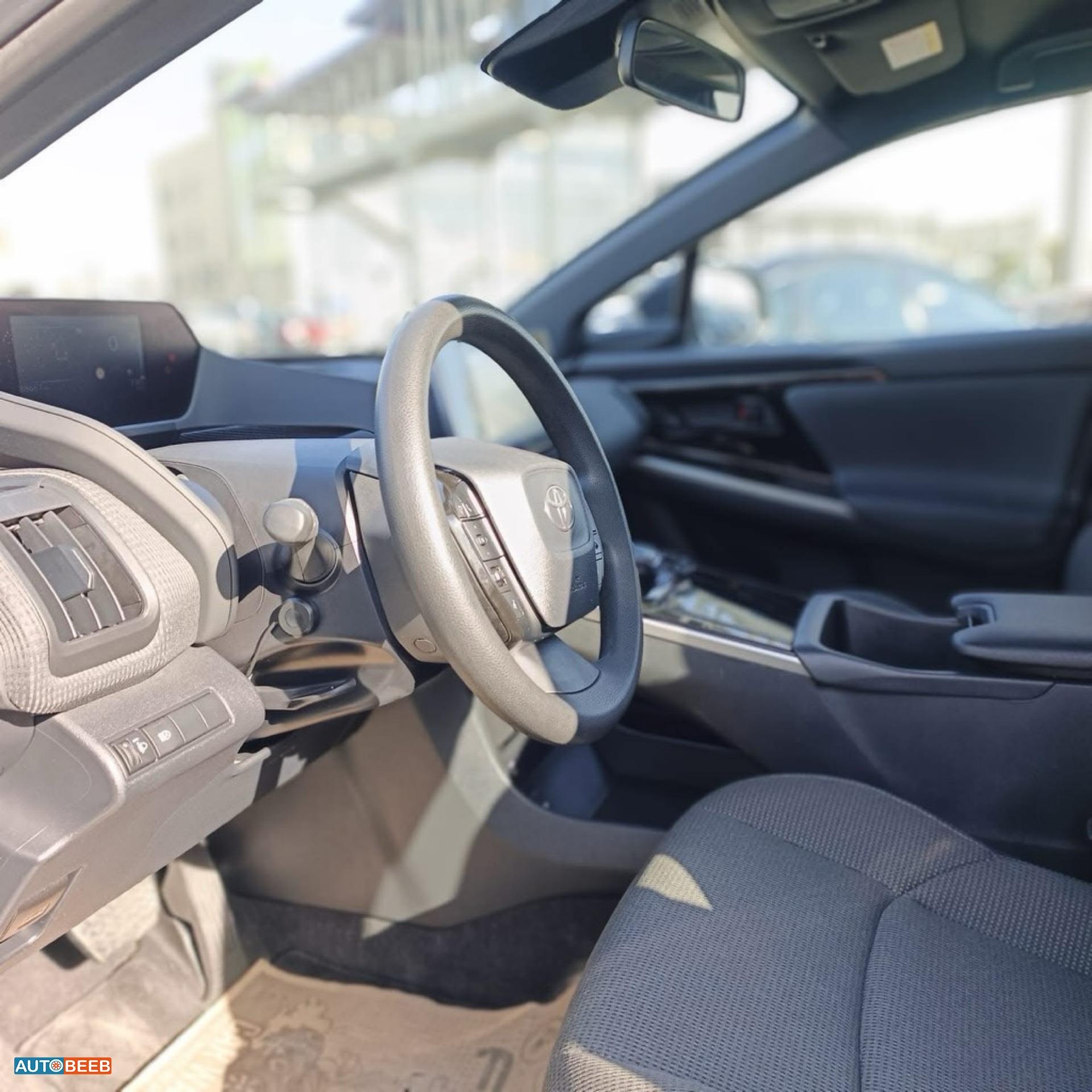 تويوتا bZ4X 2022