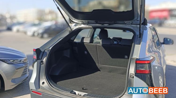 تويوتا bZ4X 2022