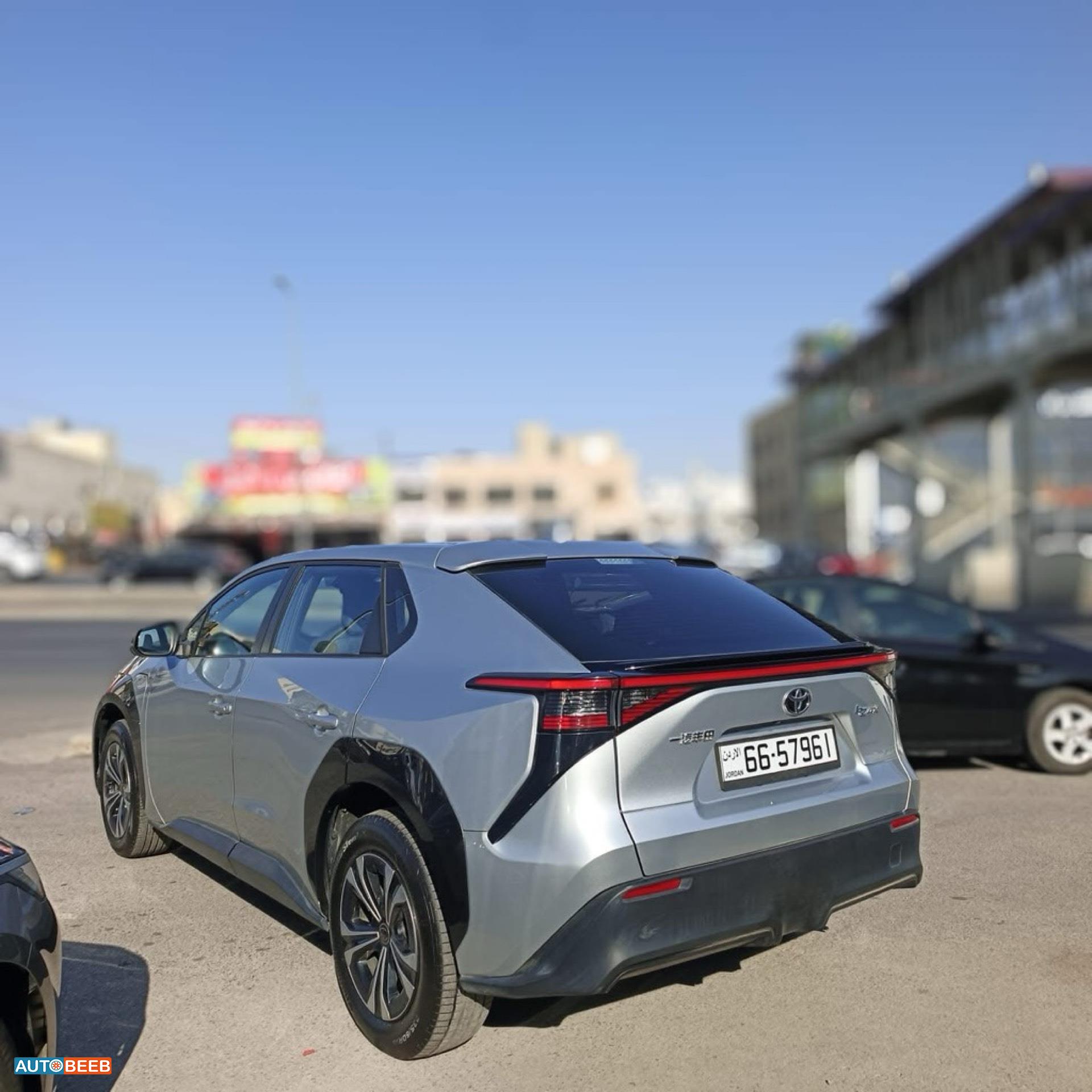 تويوتا bZ4X 2022