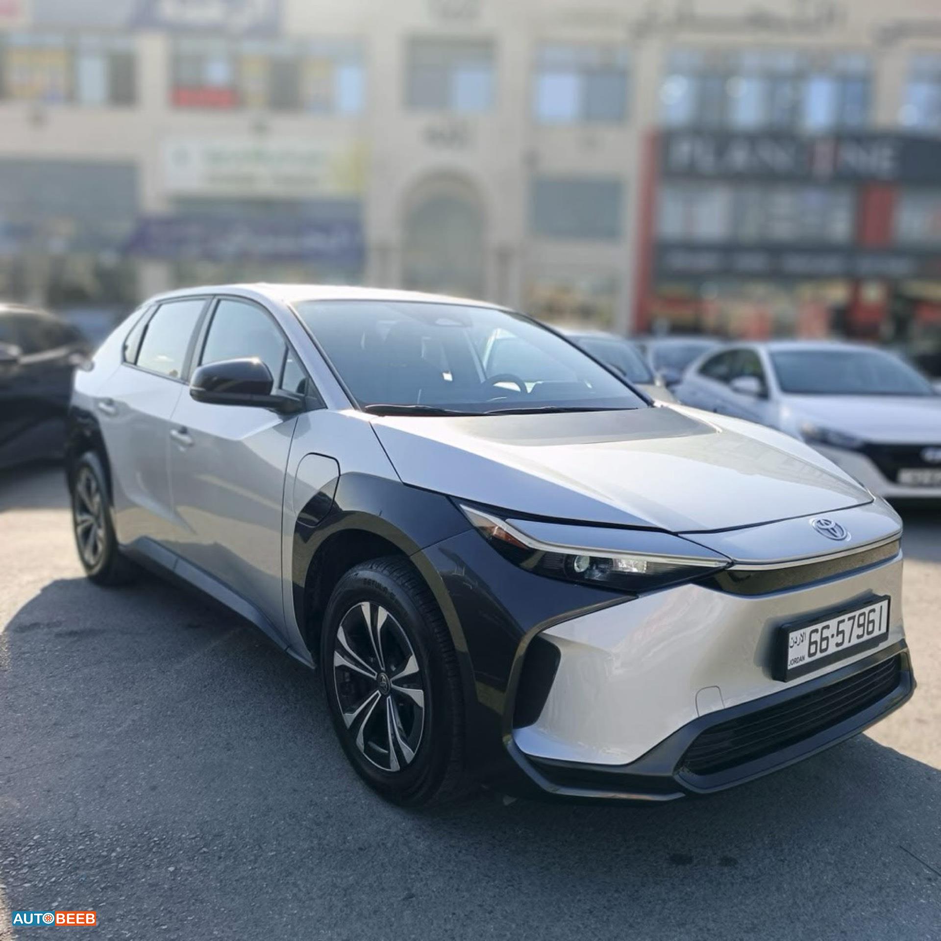 تويوتا bZ4X 2022