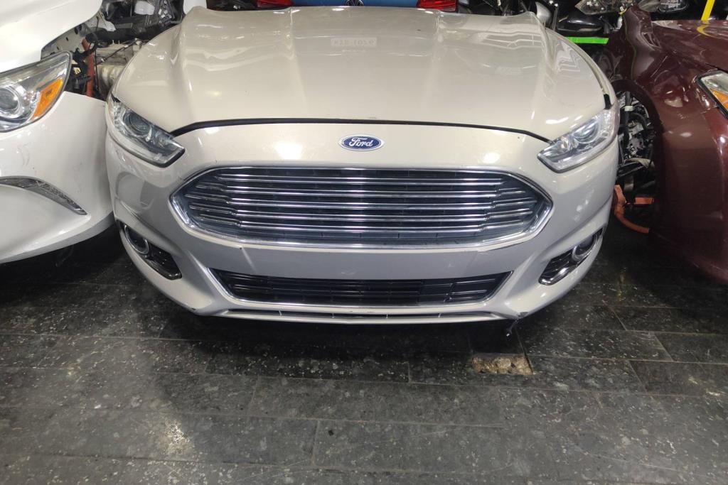 Body  Front clip Ford Fusion