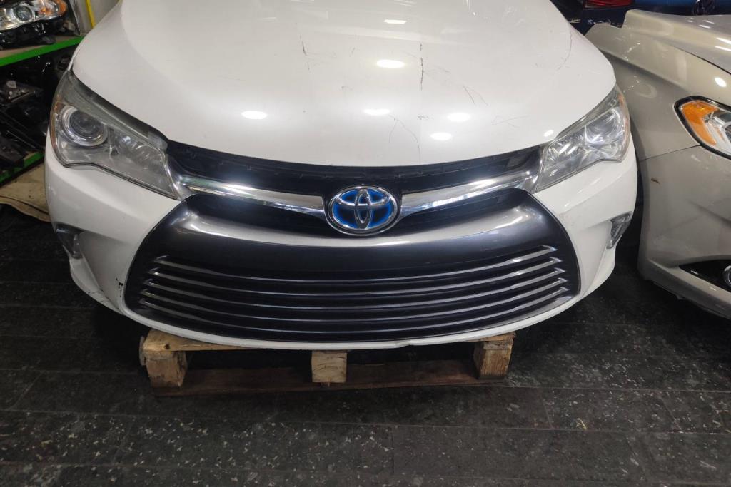 Body  Front clip Toyota Camry