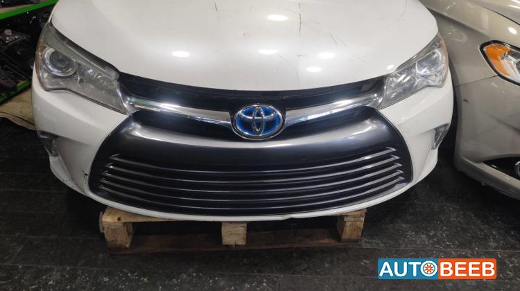 Body  Front clip Toyota Camry