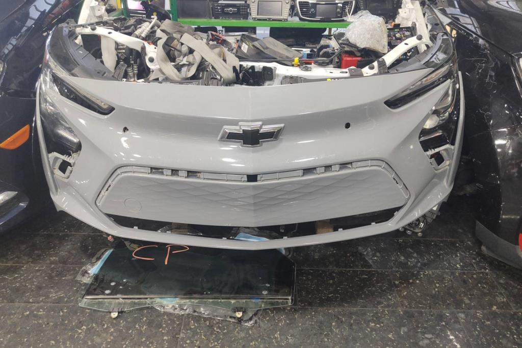 Body  Front clip Chevrolet Bolt