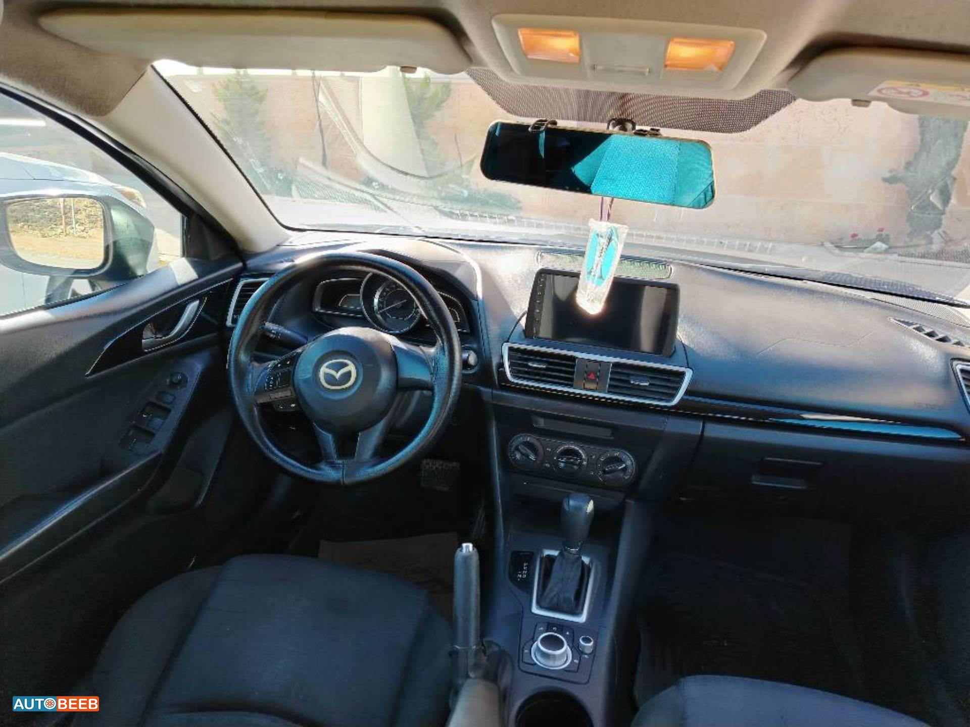 Mazda 3 2015