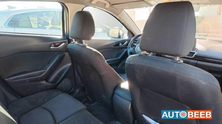 Mazda 3 2015