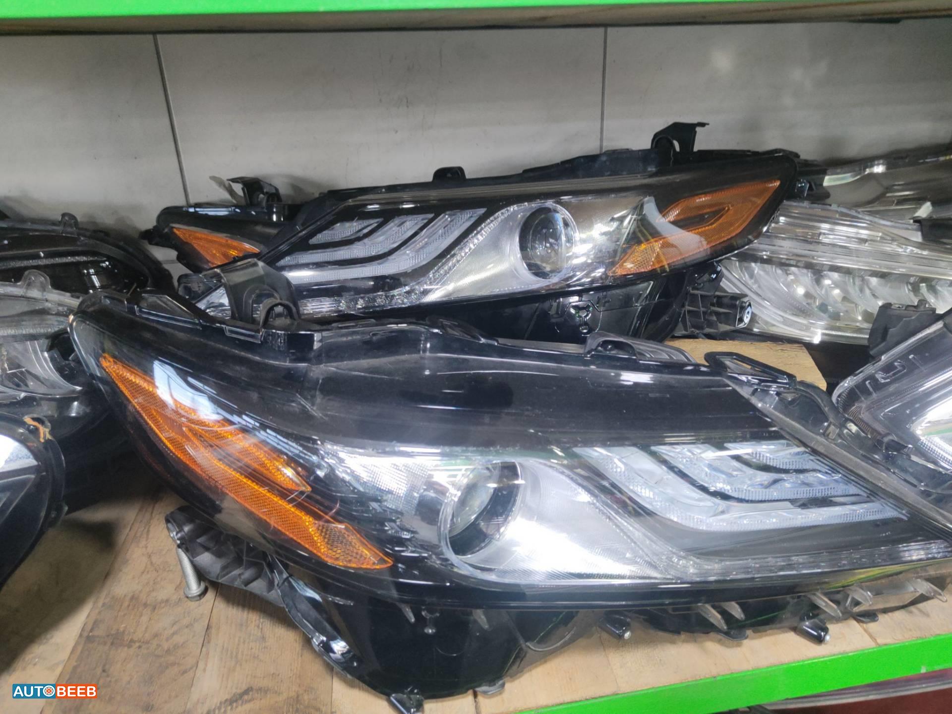 Lights Front light Toyota Camry