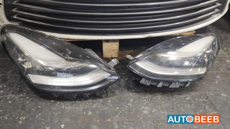 Lights Front light Tesla 3