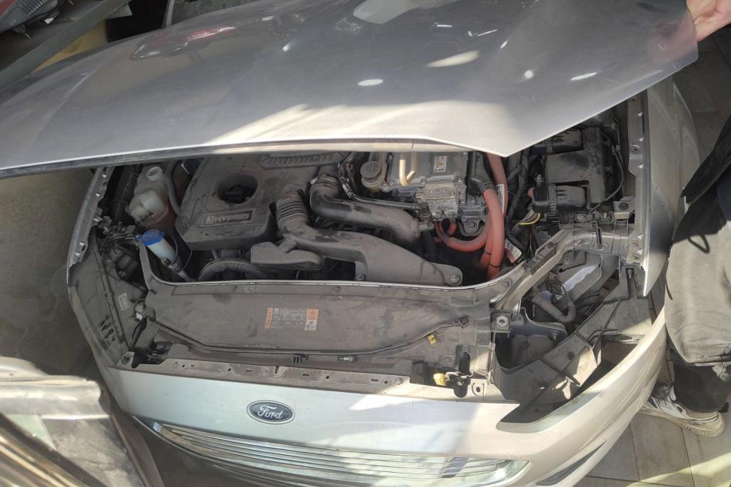 Body  Front clip Ford Fusion