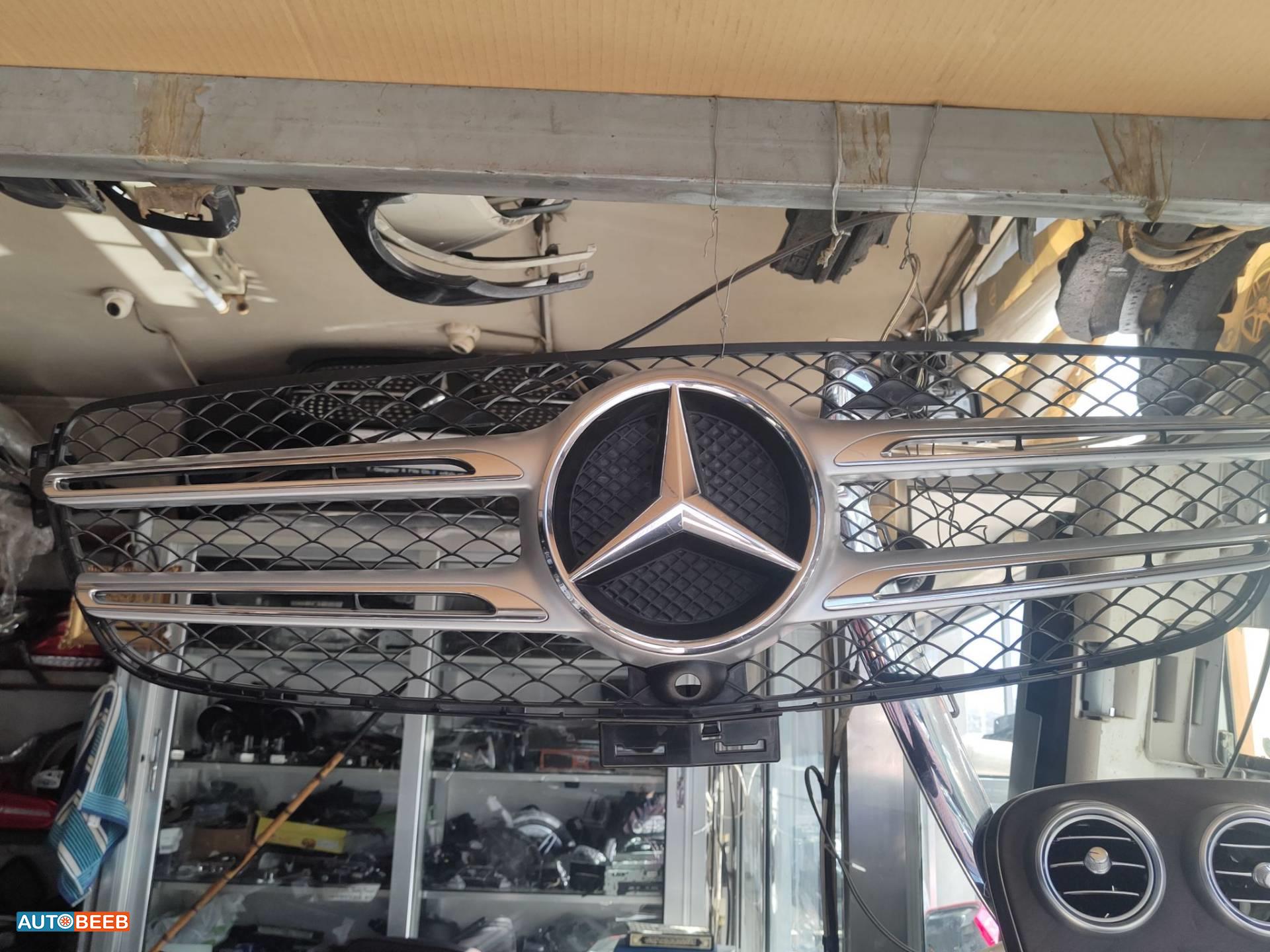 Body  Grilles Mercedes Benz GLE250