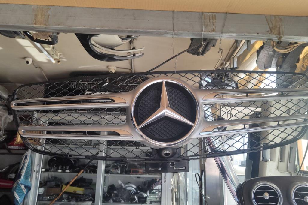 Body  Grilles Mercedes Benz GLE250
