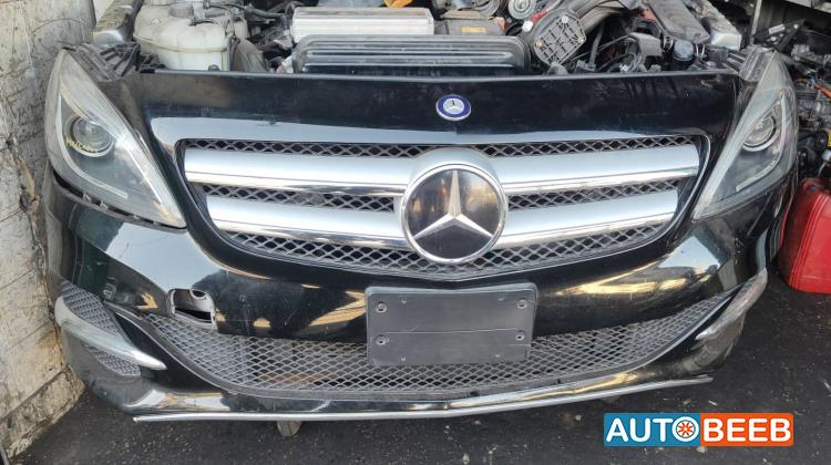 Body  Front clip Mercedes Benz B250