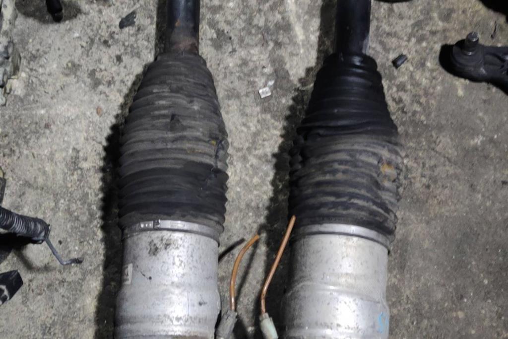 صنوبرص خلفي تيسلا S 2014 2015 2016 2017