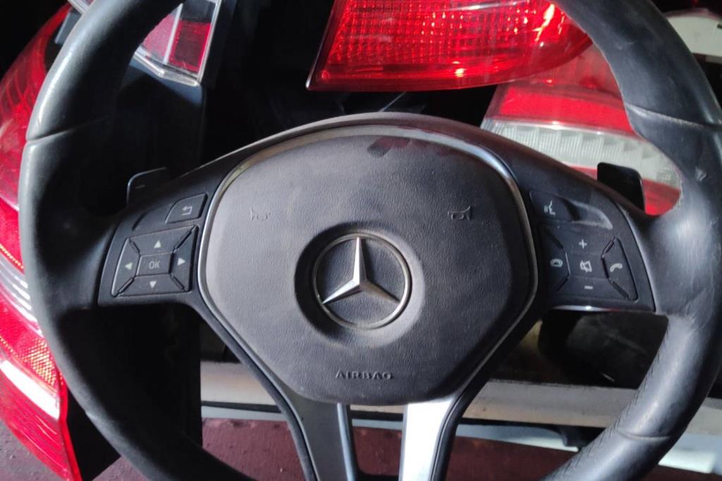 Cabin  Steering Wheel Mercedes Benz B250