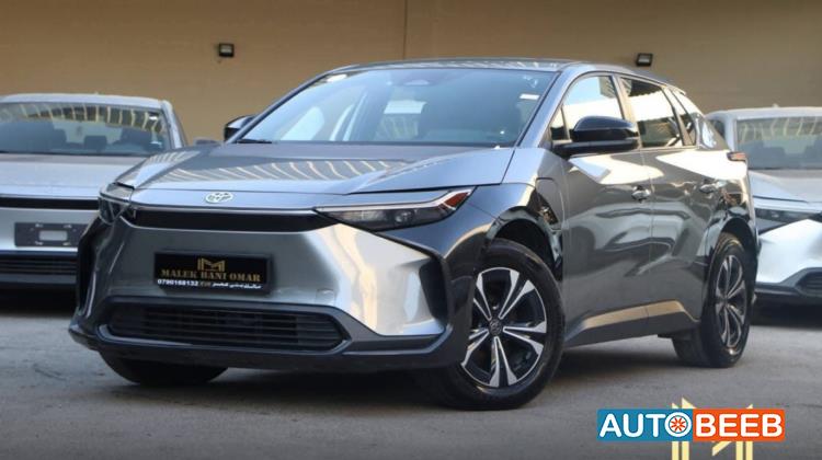 تويوتا bZ4X 2023