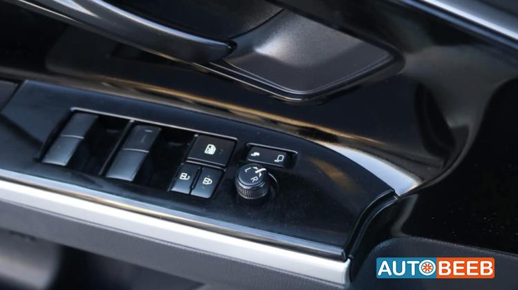 تويوتا bZ4X 2023