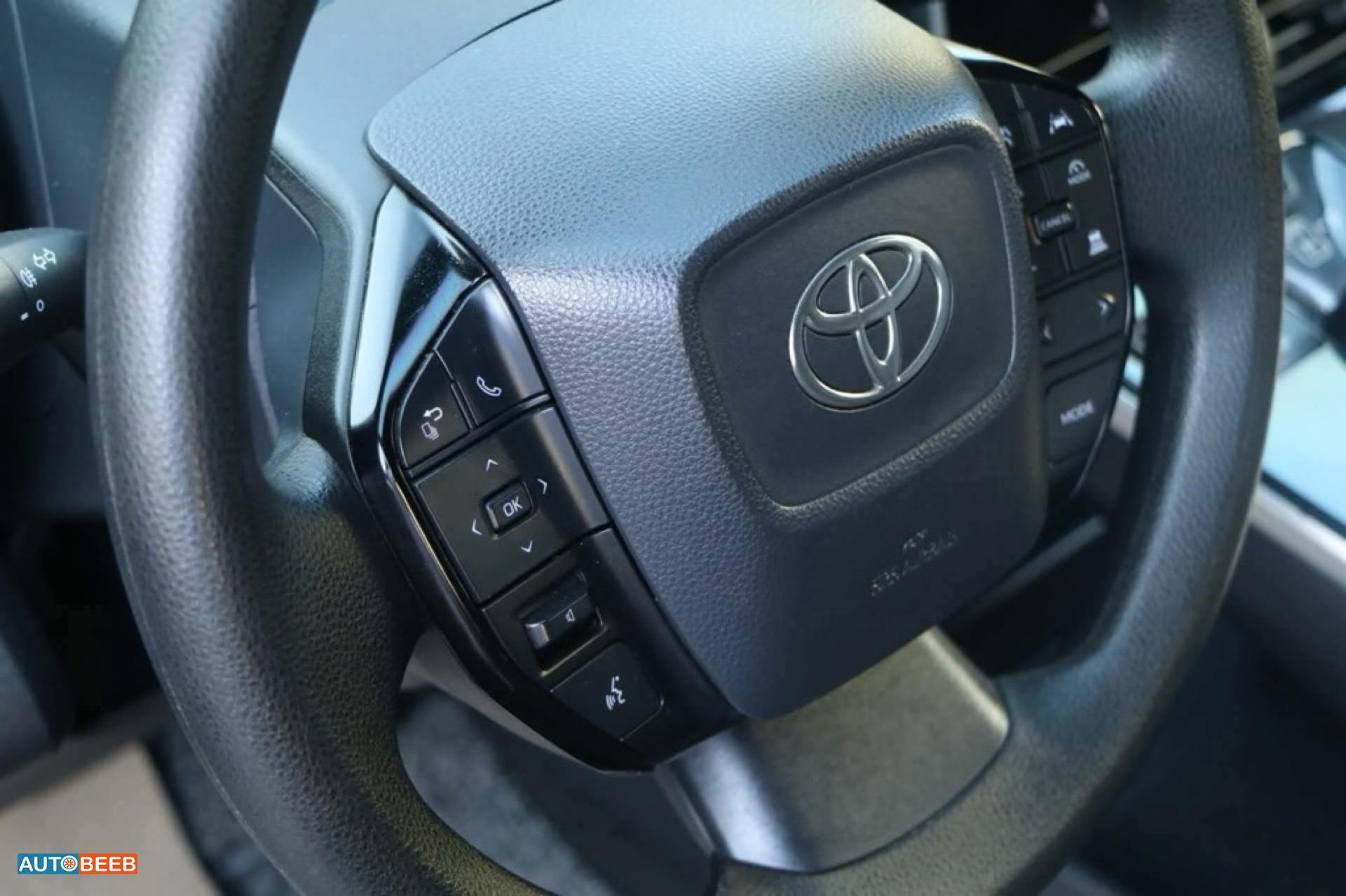 تويوتا bZ4X 2023