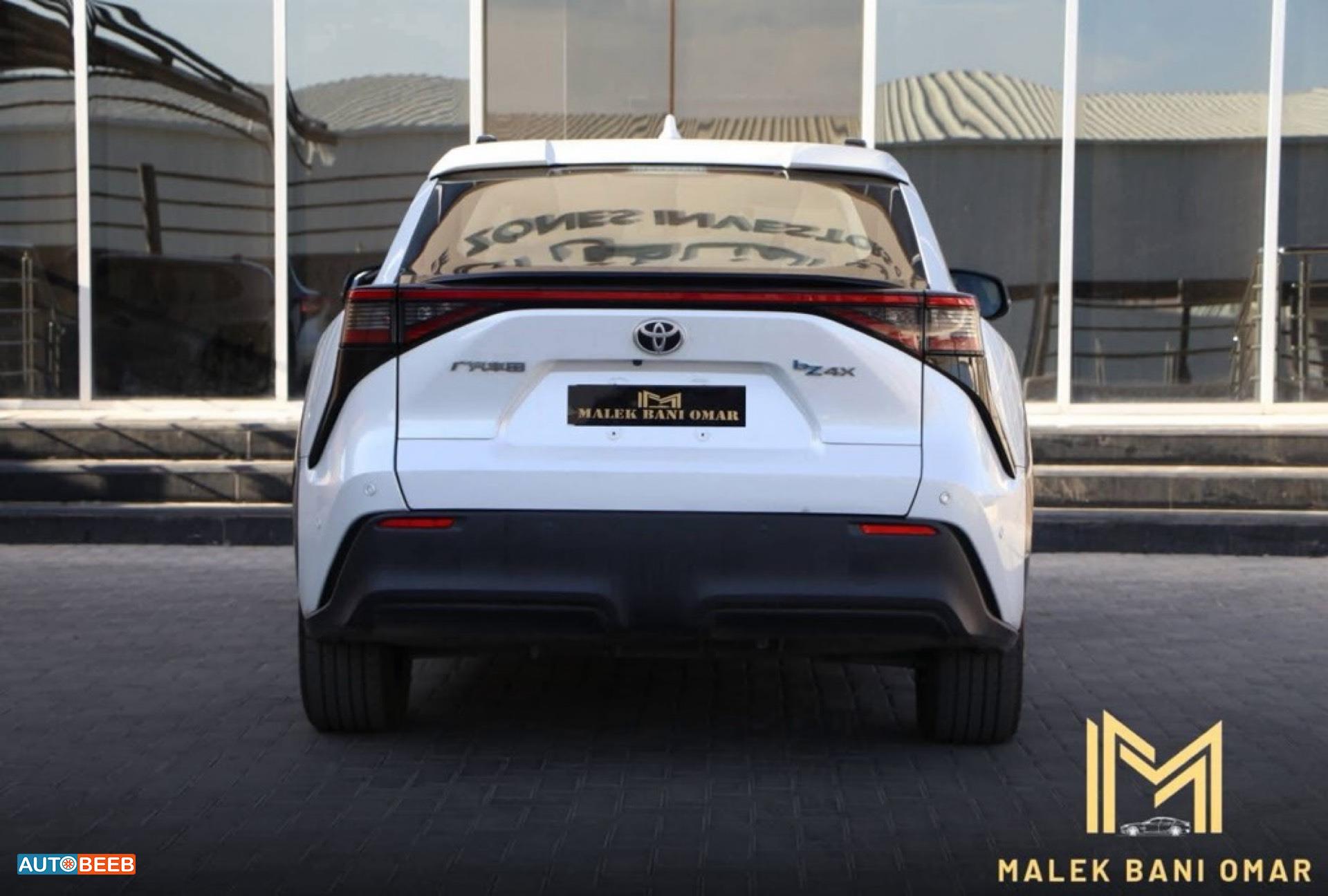 تويوتا bZ4X 2022