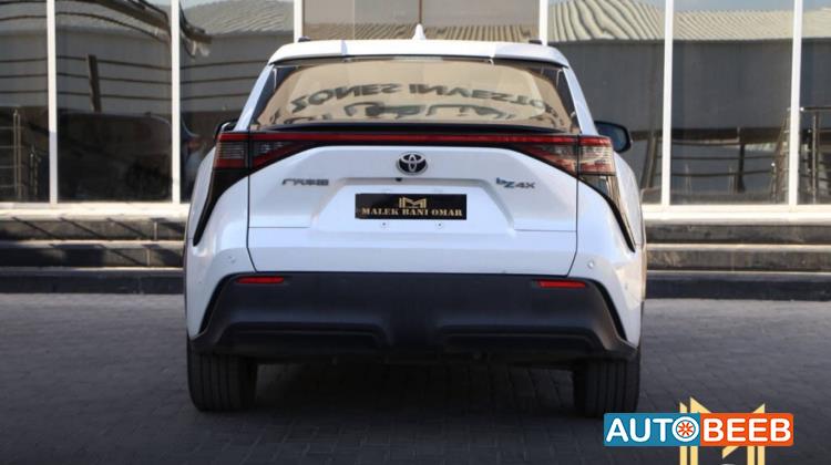 تويوتا bZ4X 2022