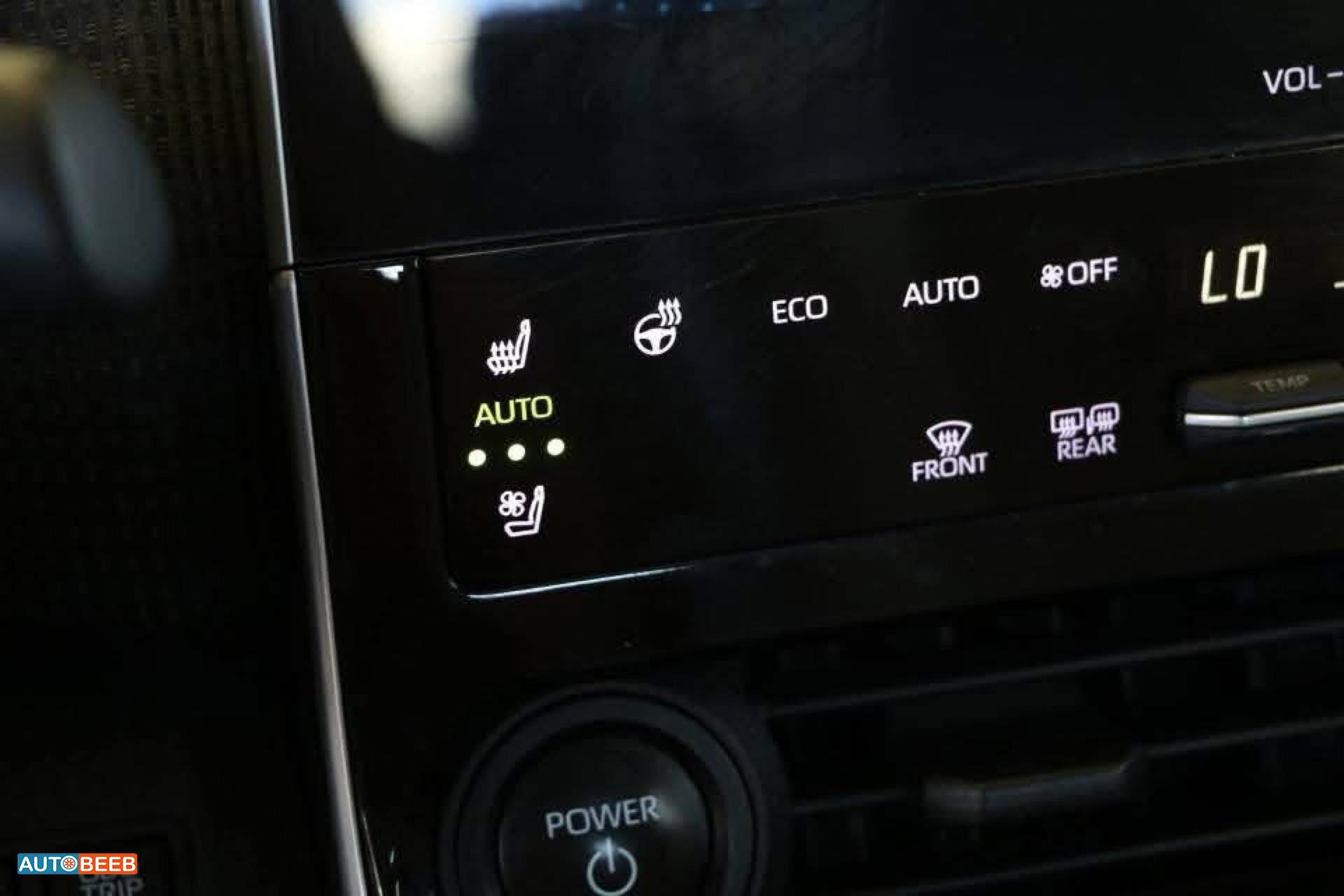 تويوتا bZ4X 2022