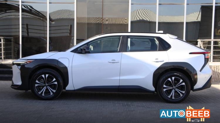 تويوتا bZ4X 2022