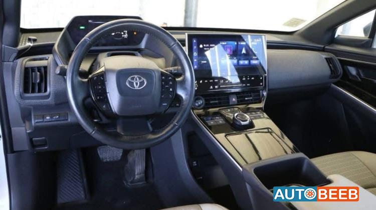 تويوتا bZ4X 2022