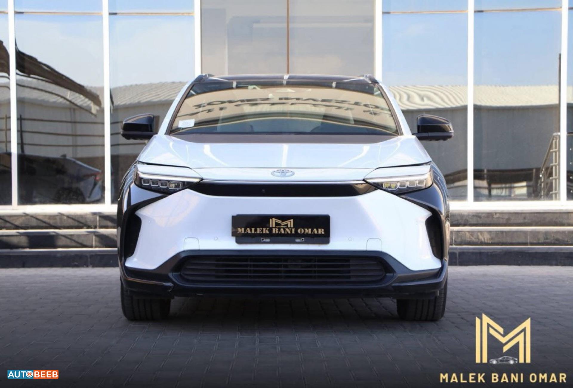 تويوتا bZ4X 2022